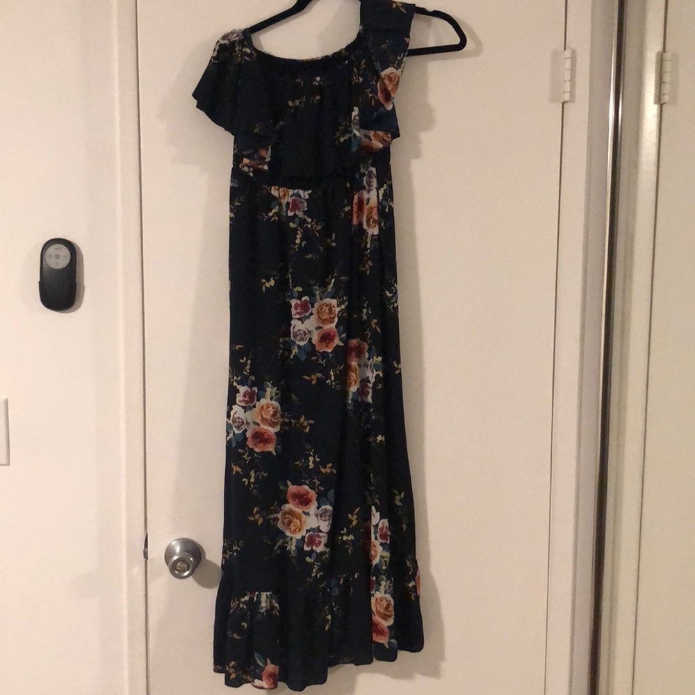 Off the shoulder maxi dress